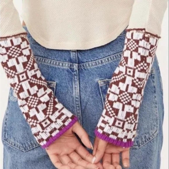 🥳Hp🥳 Free People She’s Reversible Waffle Knit Nordic Cuff Top - Picture 6 of 15